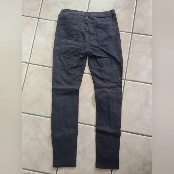 SOLD Black Ripped Skinny Jeans - Picture 5 of 9